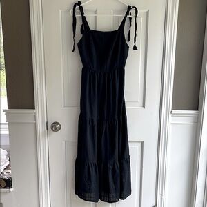 Cute tiered Black midi/maxi Dress smocked tie-able shoulder straps cotton blend